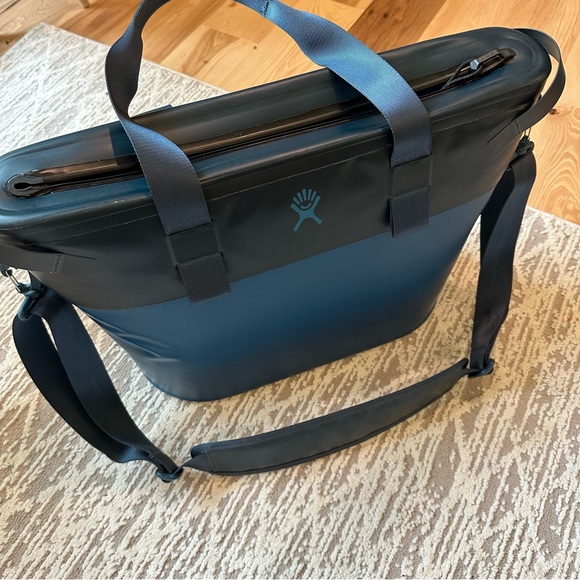 Hydroflask 18L Day Escape Soft Cooler Tote Bag blue - Picture 2 of 7